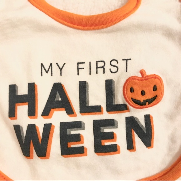 My first Halloween bib - Picture 3 of 4